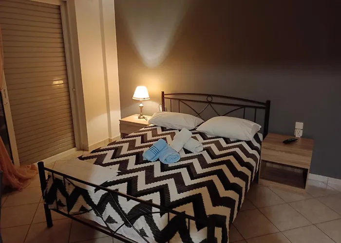 Stefkas Apartment1 파트라